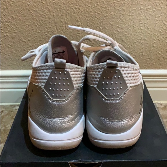 Nike Jordan Reveal BG - Picture 5 of 6